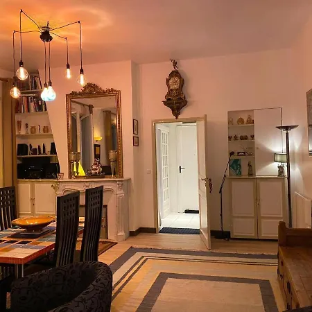 Апартаменты Romantic In *