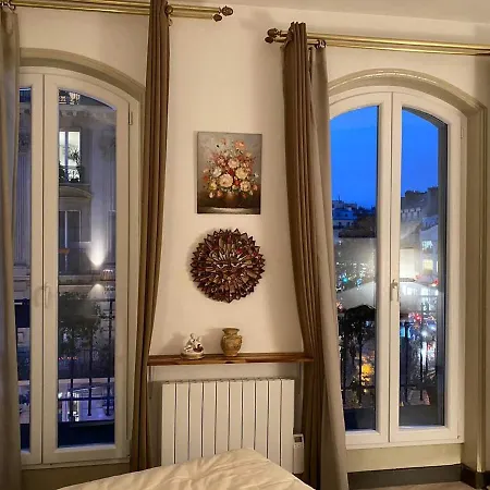 Romantic In アパート パリ