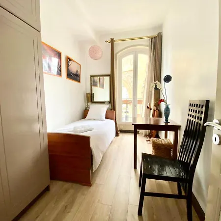 Romantic In アパート パリ